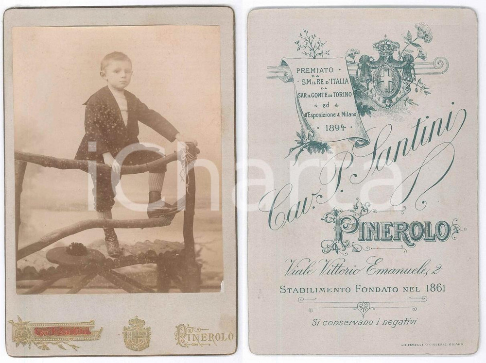 Fotografia d epoca originale 1895 ca PINEROLO Bambino con staccionata  Ritratto Foto Pietro SANTINI 1