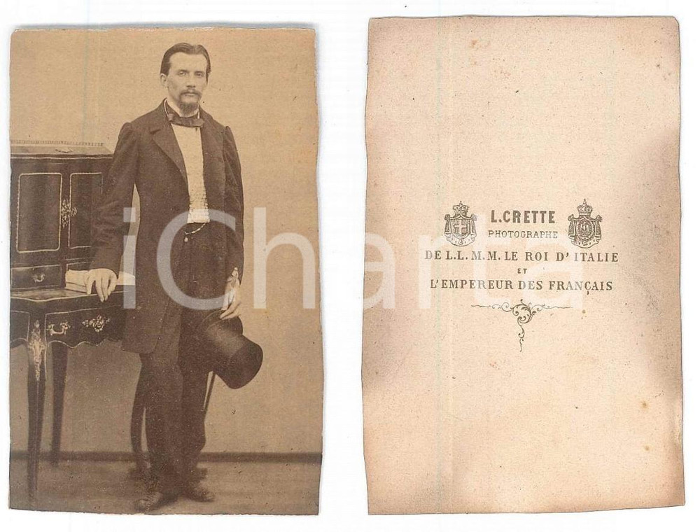 Fotografia d epoca originale 1870 ca TORINO Gentiluomo allo scrittoio  Ritratto  Foto L. CRETTE CDV 1