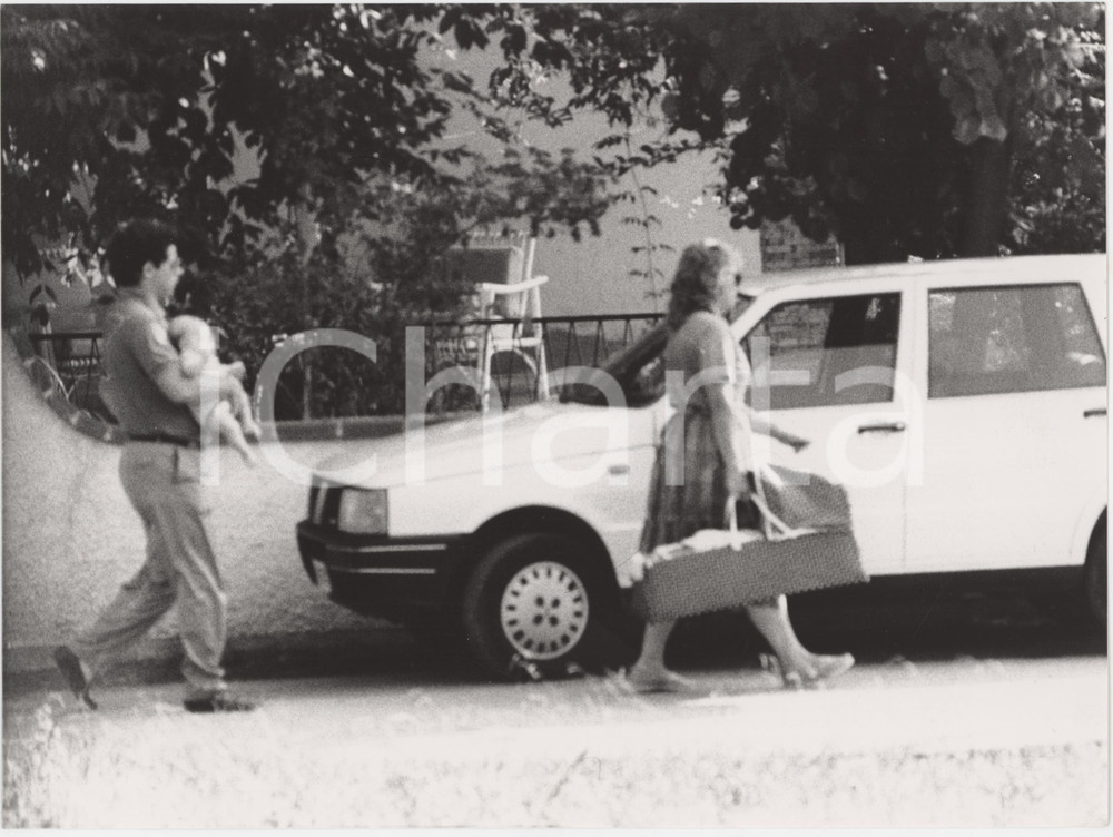 Fotografia d epoca originale 1985 ca ANNI DI PIOMBO Marco BARBONE Cristina GRINER paparazzati Foto 24x18 6 1