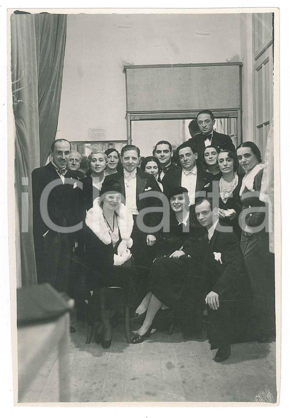 1930 ca TEATRO ITALIA Compagnia di attori - Foto COSTUME 10x15 cm Fotografia originale d'epoca. CONDIZIONI:GOOD/buonoFORMATO: 10x15 cm originale e autentica 1