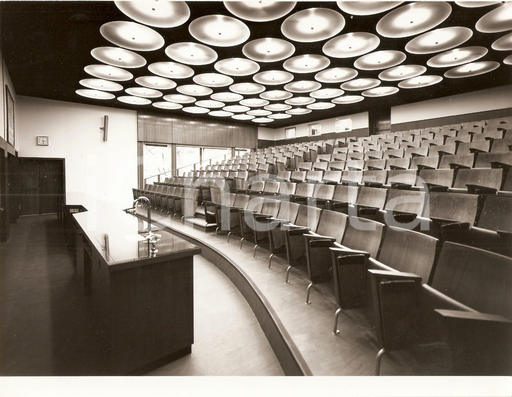 Fotografia d epoca originale 1950 ca Università di PAVIA Aula di chimica FOTO ARTISTICA Guglielmo CHIOLINI 2 1