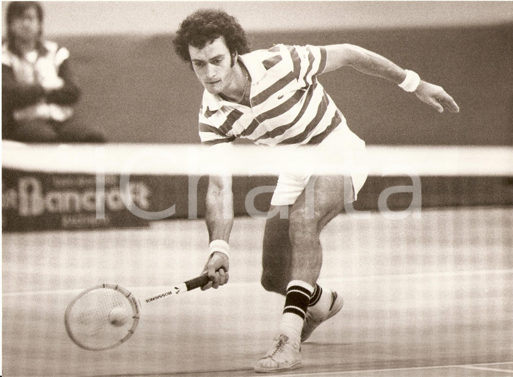 Fotografia d epoca originale 1980 ca ARGENTINA Tennis José Luis CLERC durante match Racchetta ROSSIGNOL Foto 1