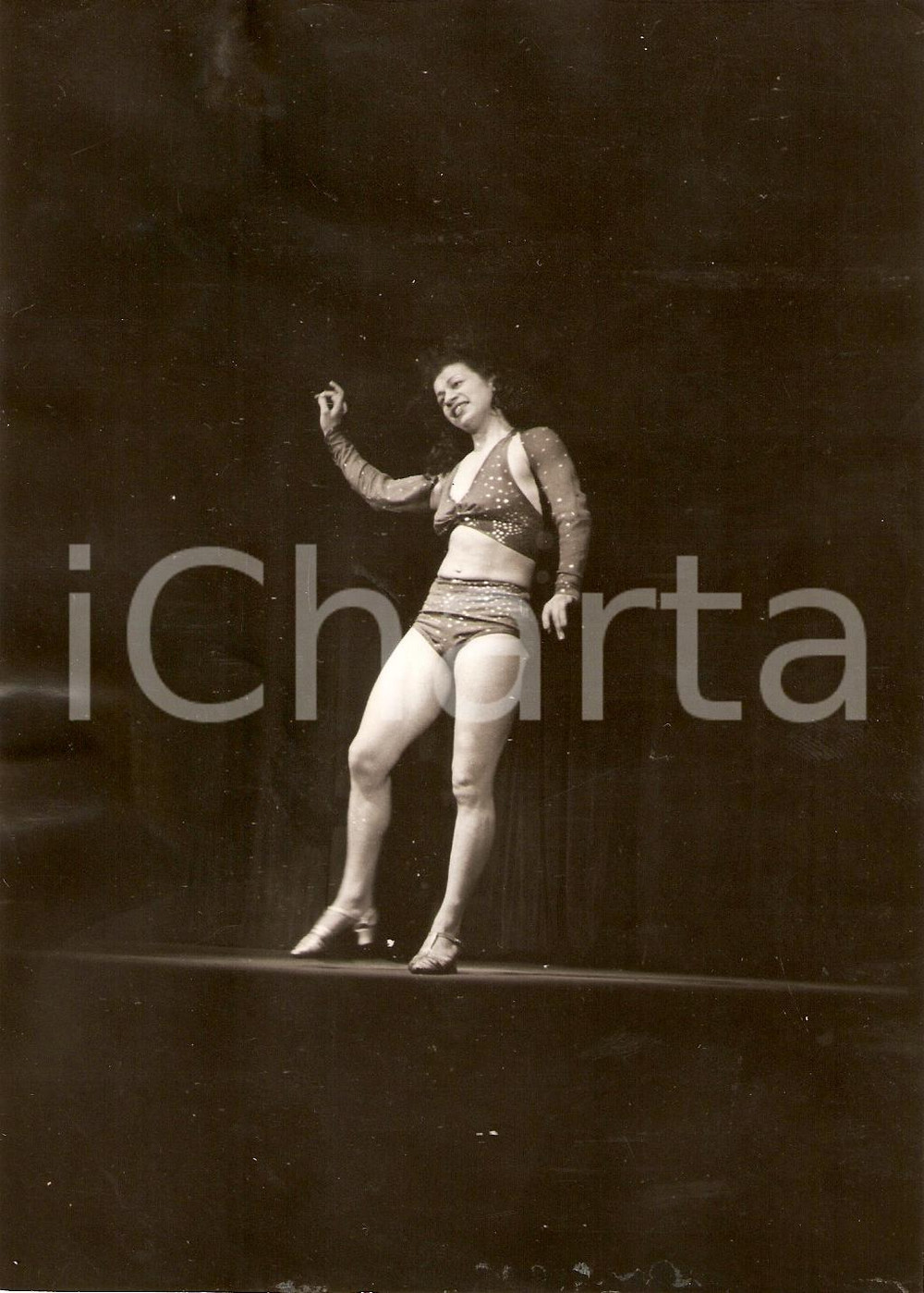 Fotografia d epoca originale 1943 PARIS Gaumont Palace Ballerina QUICK Spettacolo famiglie lavoratori Foto 1
