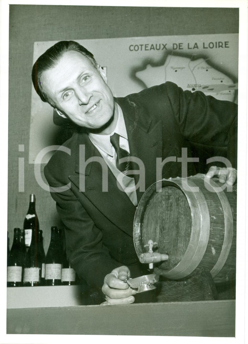 Fotografia d epoca originale 1954 PARIS Henri PELISSIER remporte Grand Prix Amis du Vin Photographie 1
