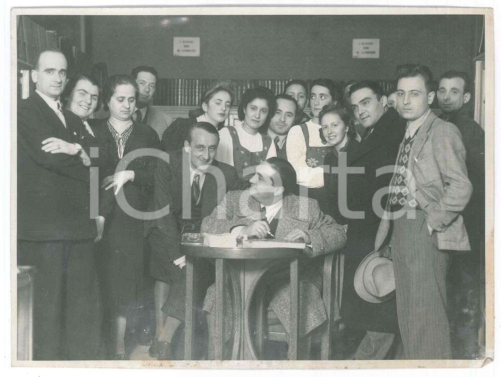 Fotografia d epoca originale 1935 ca NAPOLI Tenore Enzo DEMURO LOMANTO firma autografi 1 Foto 24x18 1