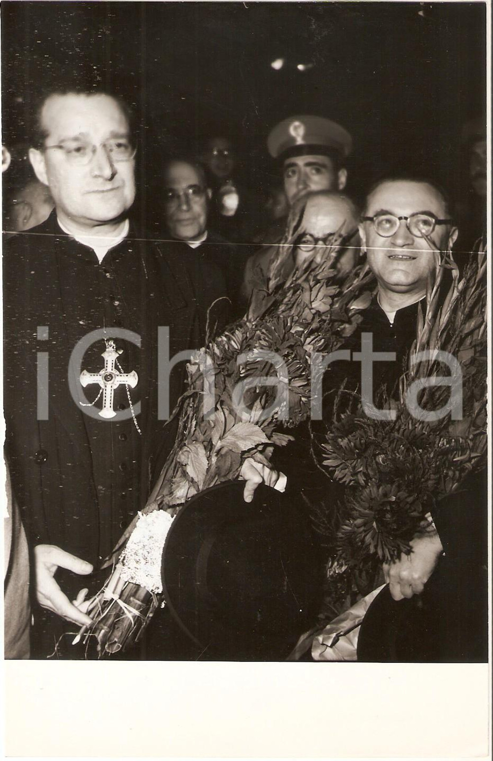 Fotografia d epoca originale 1955 ROMA Mons. Manuel TATO e Ramon Pablo NOVOA espulsi da Governo PERON Foto 1