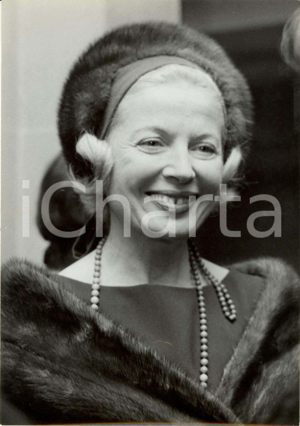 Fotografia d epoca originale 1960 ca PARIS ? Ritratto di Tatiana ATHANASESCU figlia di Elvire POPESCO 2 1