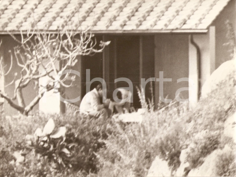 Fotografia d epoca originale 1965 ca CALA PICCOLA Monte Argentario Liz TAYLOR Richard BURTON paparazzati 4 1