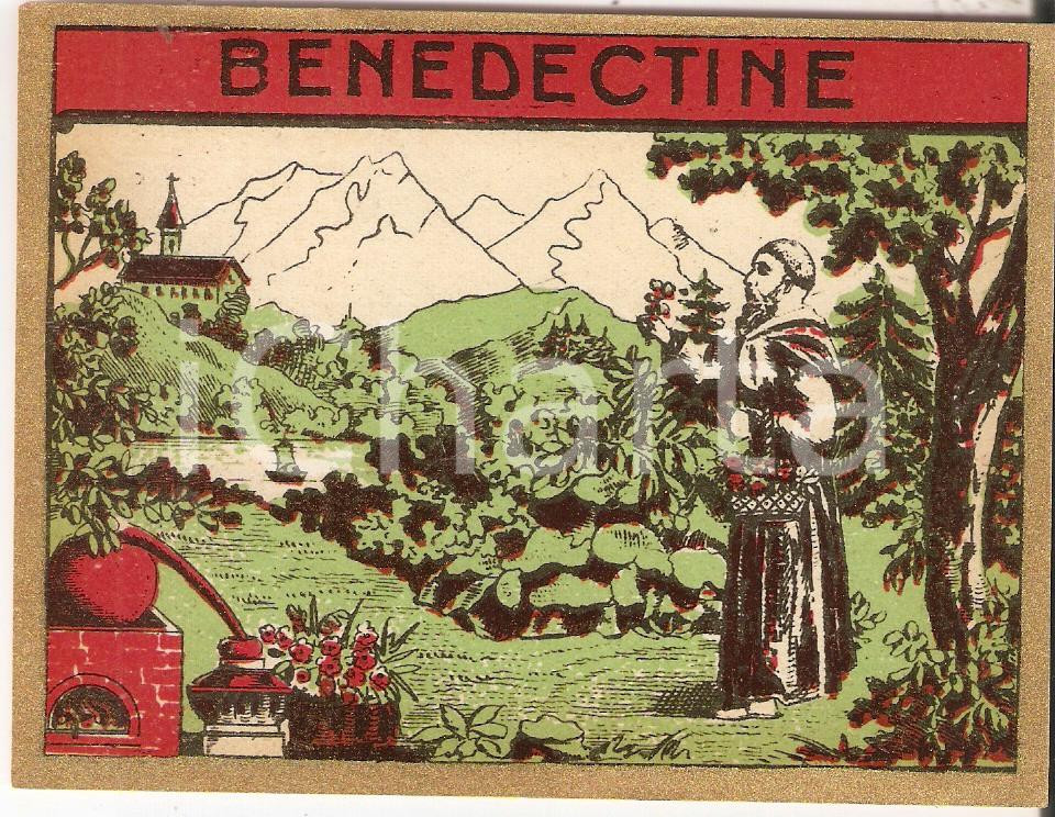 Materiale pubblicitario d’epoca 1965 ca BENEDICTINE Liquore Etichetta ILLUSTRATA con frate 12x9 cm 2 1