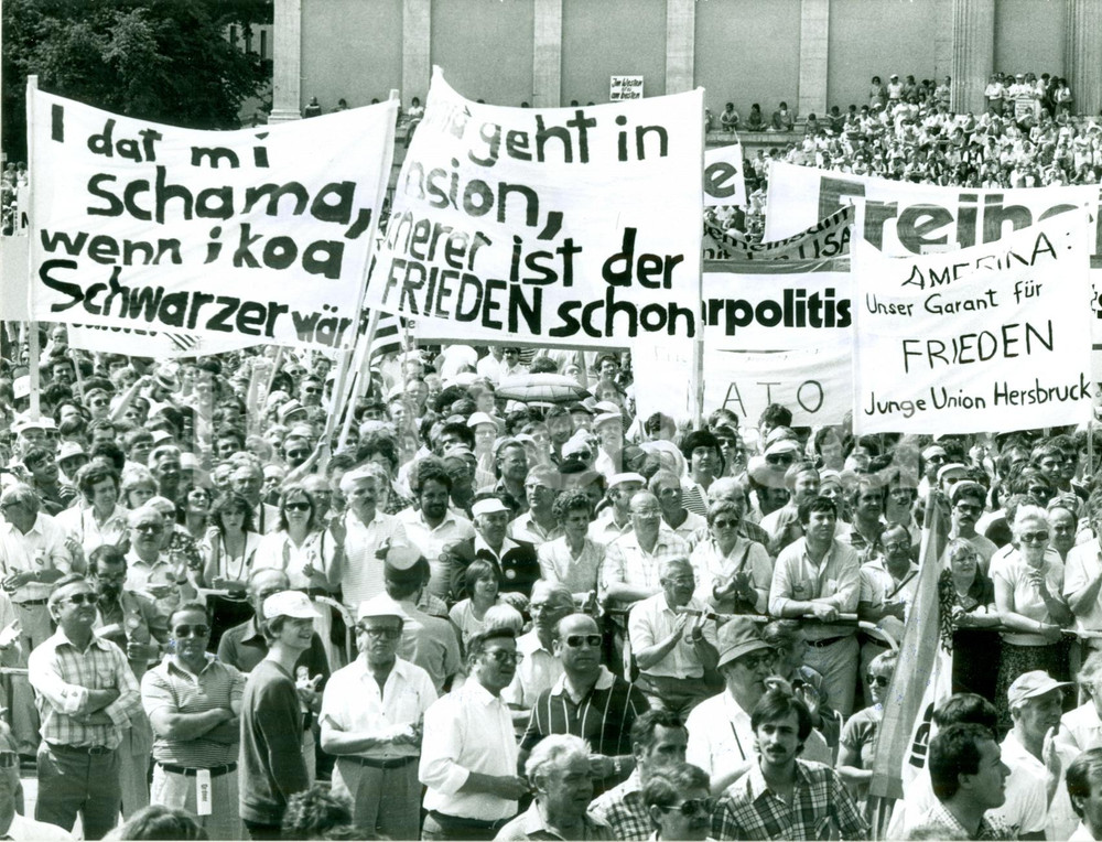 Fotografia d epoca originale 1982 MUNCHEN Guerra Fredda Manifestazione CSU pro AMERICA Fotografia 1 1