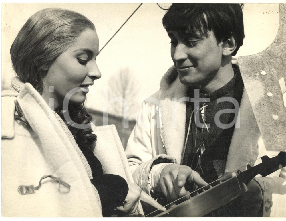 Fotografia d epoca originale 1954 CINEMA Donne e soldati Luigi MALERBA  Marcella MARIANI Sandro SOMARE 1