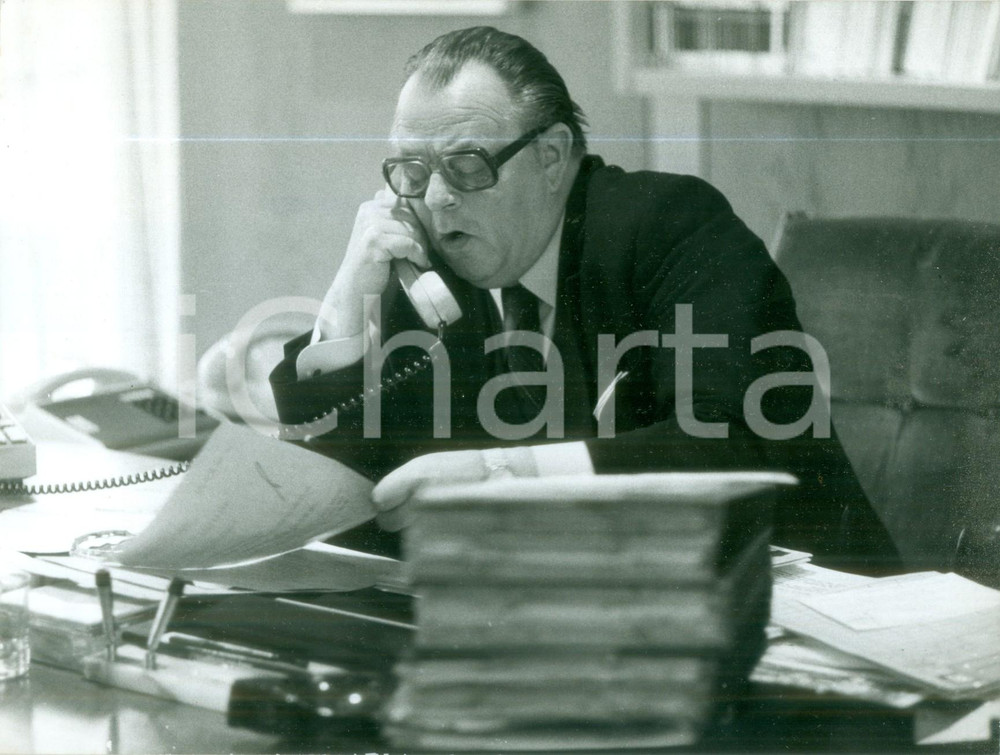 Fotografia d epoca originale 1978 BONN HansJürgen WISCHNEWSKI discute al telefono Foto 2 1