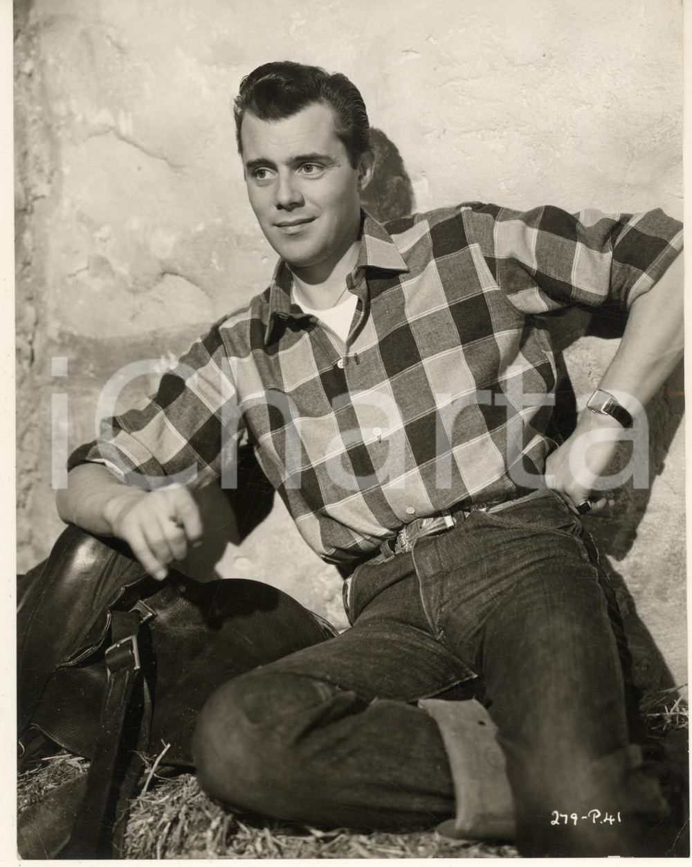 Fotografia d epoca originale 1955 CINEMA Film Doctor at sea  Dirk BOGARDE Dr. Sparrow  Foto 18x24 1