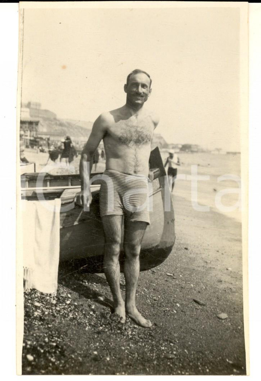 Fotografia d epoca originale 1930 ca GENOVA Ritratto di uomo con costume aderente Foto RAMORINO CURIOSA 1