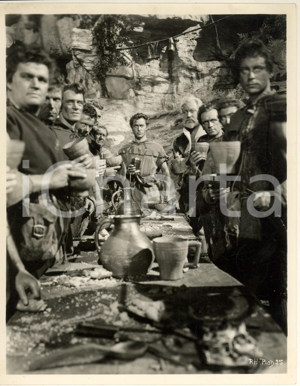Fotografia d epoca originale 1952 CINEMA Robin Hood e i compagni della foresta  Richard TODD Foto 20x26 1