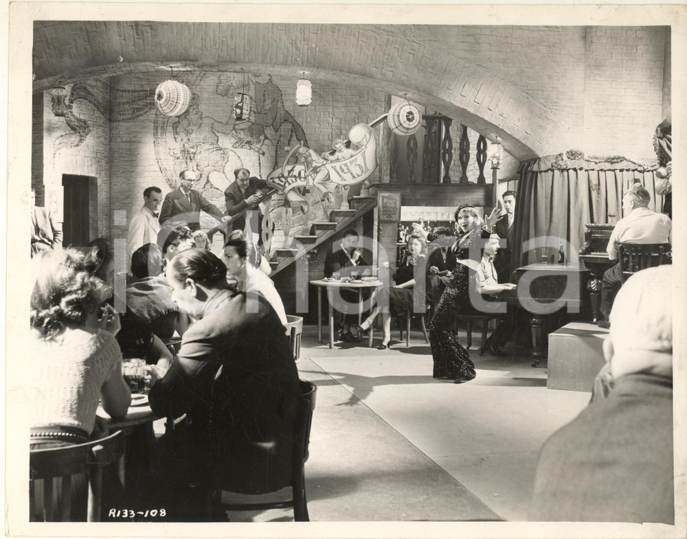 Fotografia d epoca originale 1955 CINEMA I Am a Camera  Julie HARRIS  Nightclub scene Photo 1
