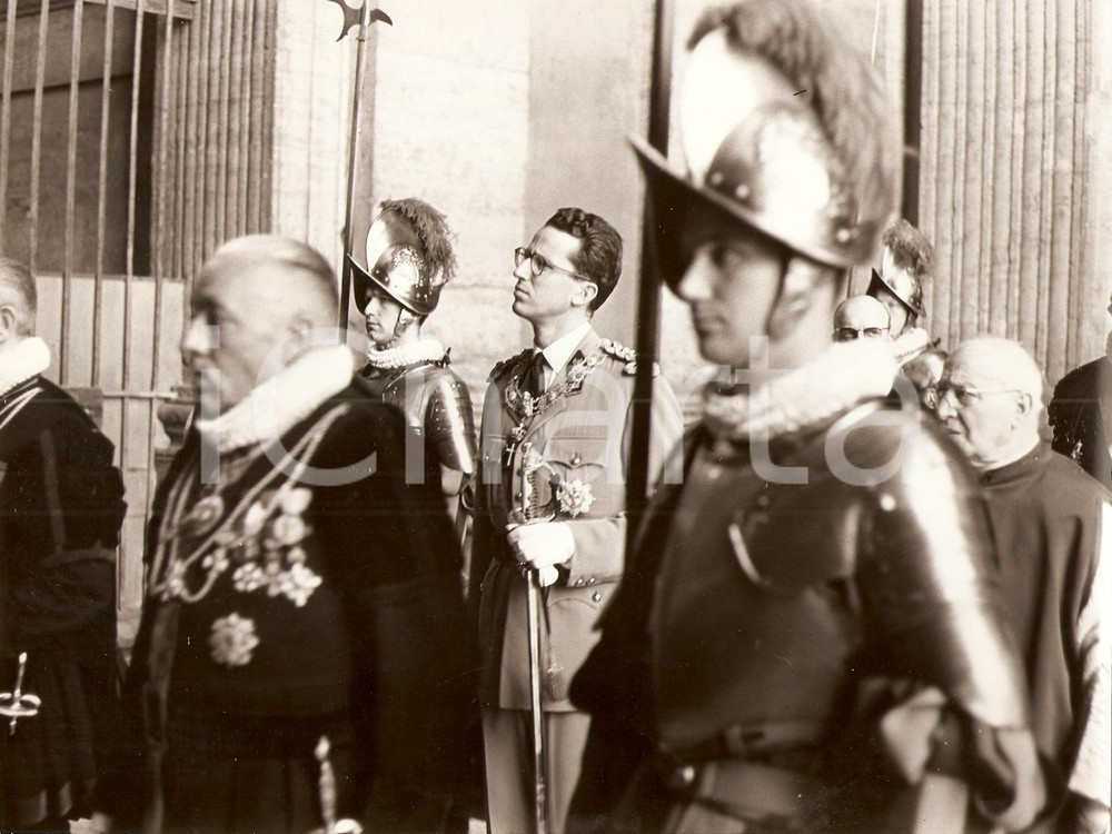 Fotografia d epoca originale 1961 CITTA  DEL VATICANO Re Baldovino BELGIO Collare Ordine di Cristo Foto 3 1