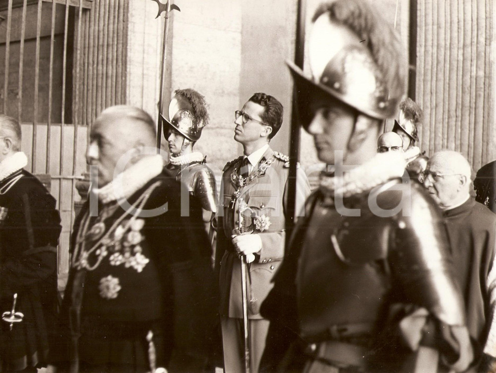 Fotografia d epoca originale 1961 CITTA  DEL VATICANO Re Baldovino BELGIO Collare Ordine di Cristo Foto 2 1