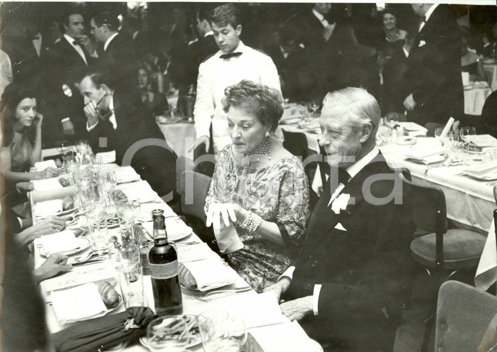 Fotografia d epoca originale 1960 ca UK? Edoardo Duca di WINDSOR serata di gala Foto 24 x 18 cm 1