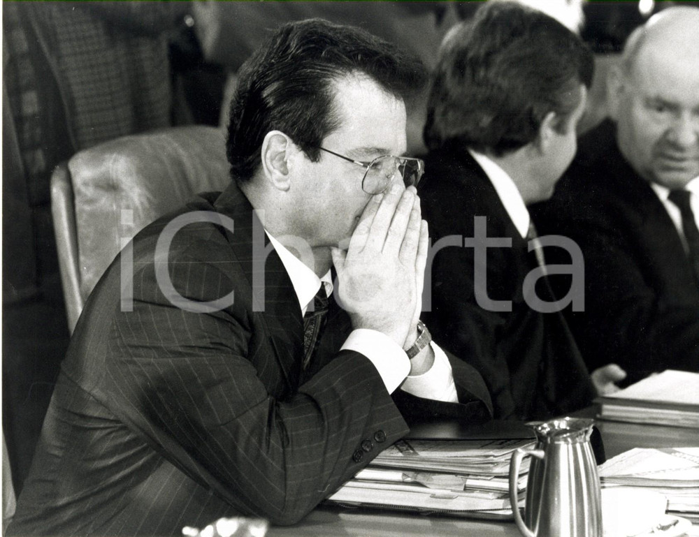 Fotografia d epoca originale 1991 BERLINO Klaus KINKEL ministro della Giustizia a una riunione del governo 1
