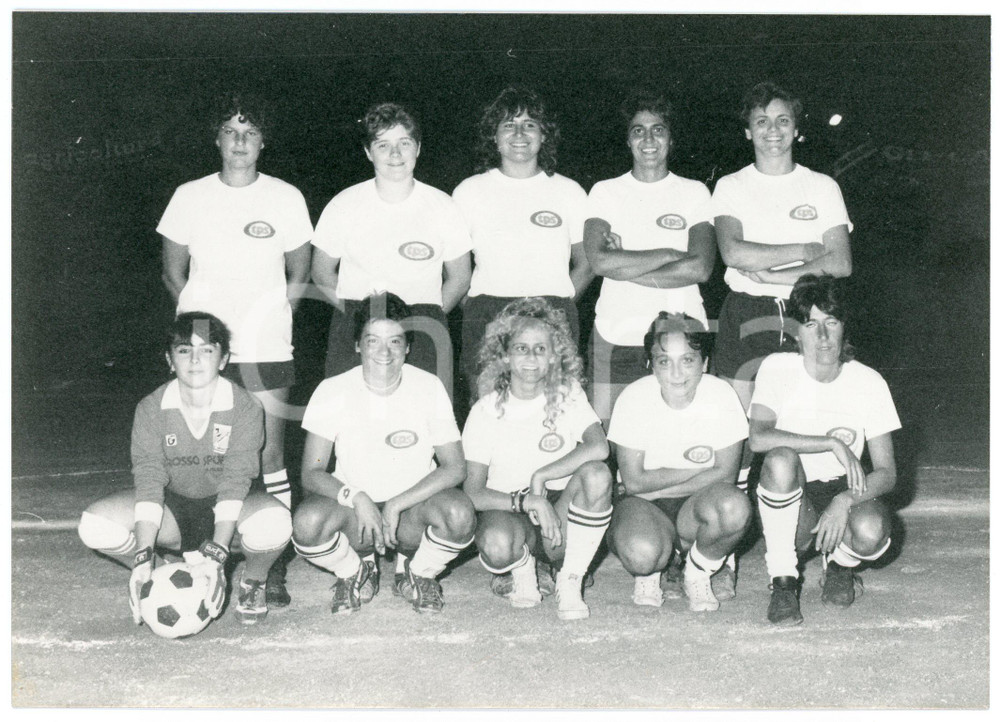 Fotografia d epoca originale 1985 TORTONA Torneo di calcio femminile  Foto di squadra 17x12 cm 1