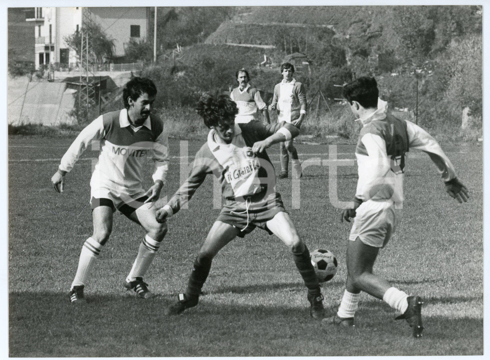 Fotografia d epoca originale 1983 MASONE  CALCIO Derby USD Masone vs. ASD Campo Ligure  Foto 17x24 cm 1 1