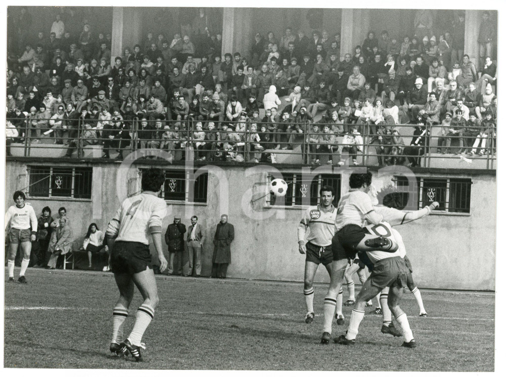 Fotografia d epoca originale 1984 CALCIO  USD MASONE Calciatori durante la partita  Foto 24x18 cm 1 1