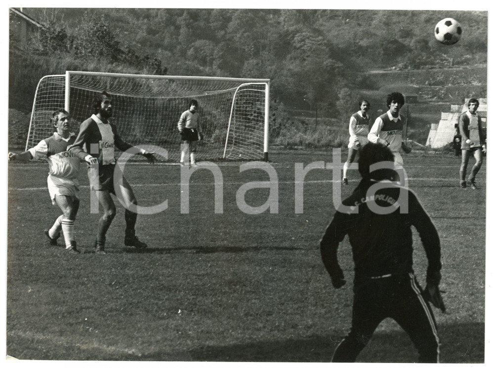 Fotografia d epoca originale 1983 MASONE  CALCIO Derby USD Masone vs. ASD Campo Ligure  Foto 24x17 cm 2 1