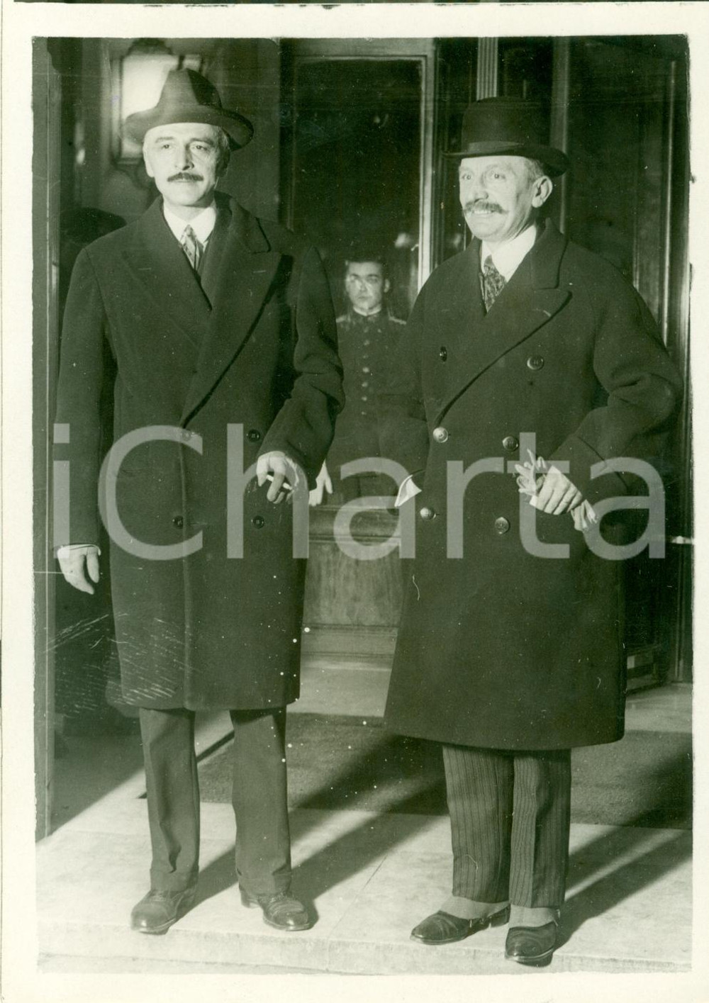 Fotografia d epoca originale 1930 PARIS Crisi ministeriale Governo TARDIEU Robert SEROT Georges PERNOT Foto 1
