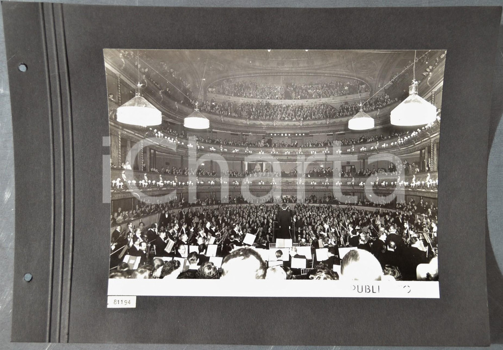 Fotografia d epoca originale 1950 LONDON ROYAL OPERA HOUSE  TEATRO SCALA Pubblico in sala per OTELLO Foto 1