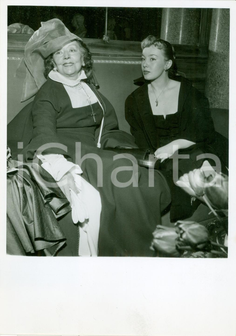 Fotografia d epoca originale 1955 ca PARIS Comédie Française Cécile SOREL Dominique WILMS Fotografia 1