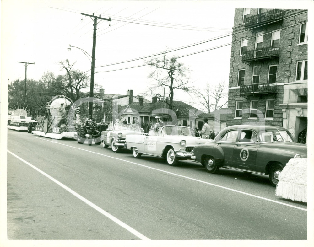 Fotografia d epoca originale 1955 ca NORTH CAROLINA U.S.A.F Parata reclutamento CAPE FEAR APARTMENTS Foto 1