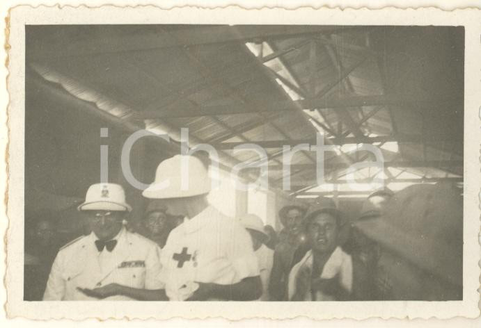 Fotografia d epoca originale 1936 AOI ETIOPIA Visita re Vittorio Emanuele III  Panificio  Foto 9x6 cm 2 1