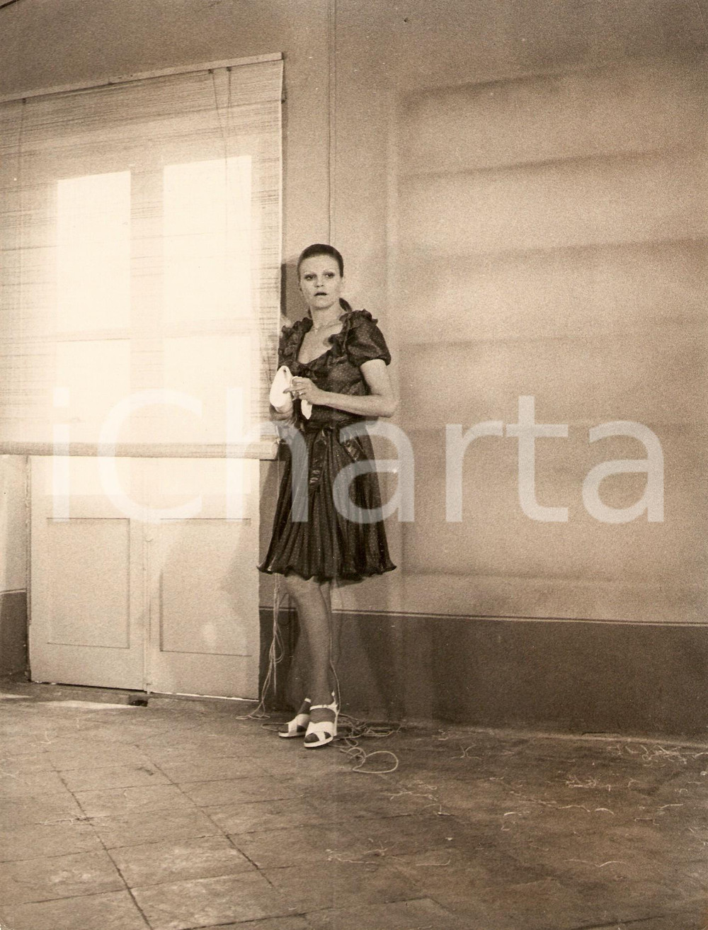 Fotografia d epoca originale 1972 D AMORE SI MUORE Ritratto MILVA Film di Carlo CARUNCHIO Foto di scena 1