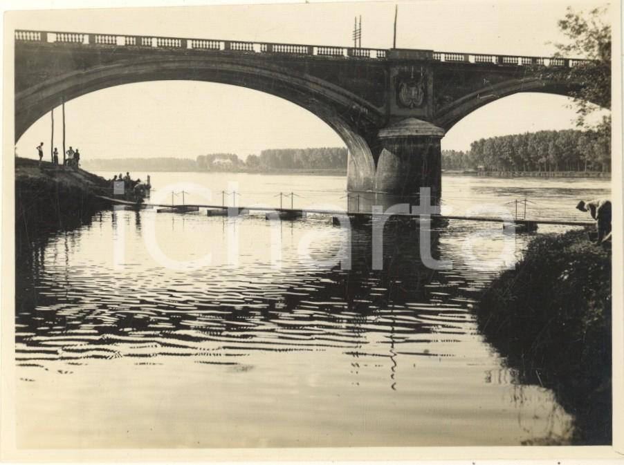 Fotografia d epoca originale 1935 ca PAVIA Ponte ferroviario  R. Esercito GENIO  Ponte di barche Foto 12x8 1