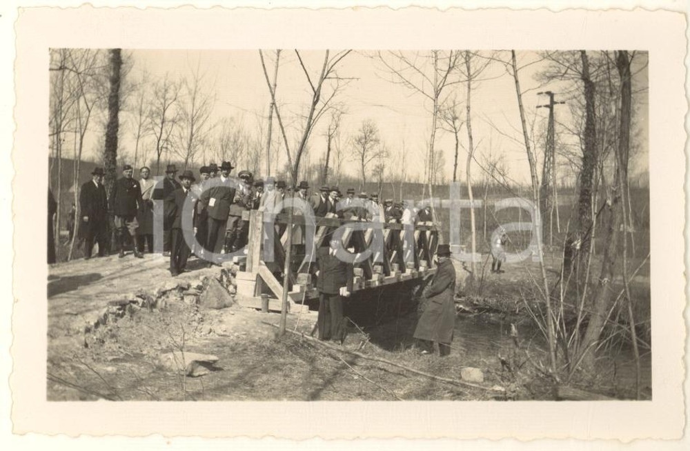 1935 ca Area PAVIA R. Esercito - Ponte provvisorio su torrente -Evento *Foto (3) Fotografia originale d'epoca.FOTOGRAFO: Chiolini & Turconi - Pavia CONDIZIONI:GOOD/buonoFORMATO: 12x8 cm originale e autentica 1