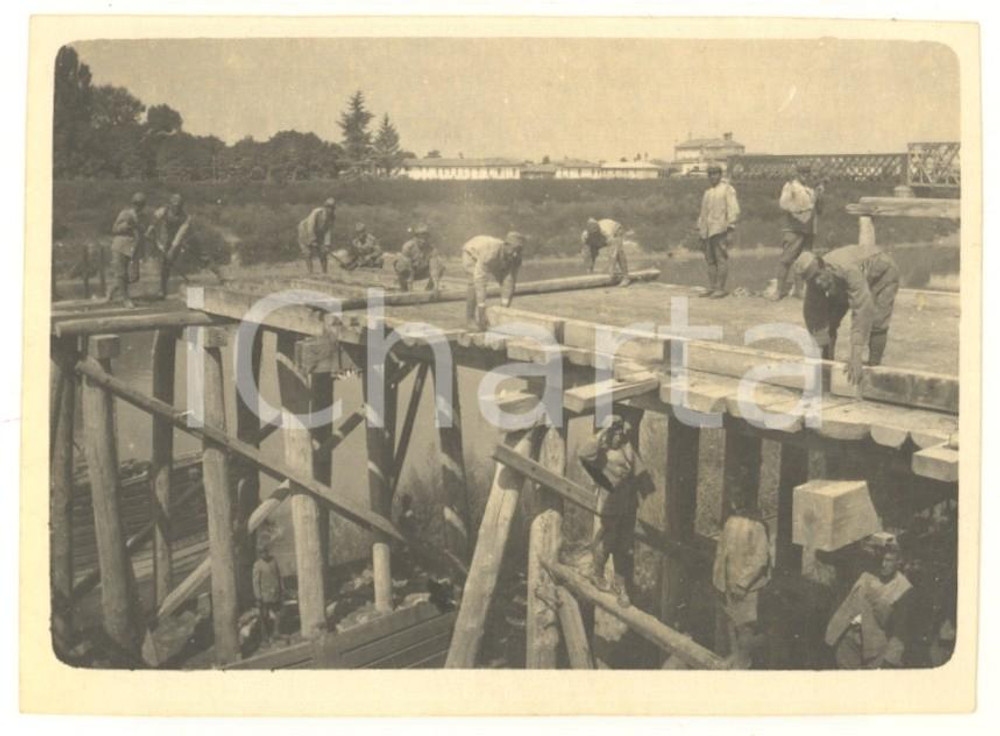 1910 ca PAVIA Costruzione Ponte della Becca - Cantiere Foto RARA ANIMATA 8x6 (3) Fotografia originale d'epoca. CONDIZIONI:GOOD/buonoFORMATO: 10x8 cm originale e autentica 1
