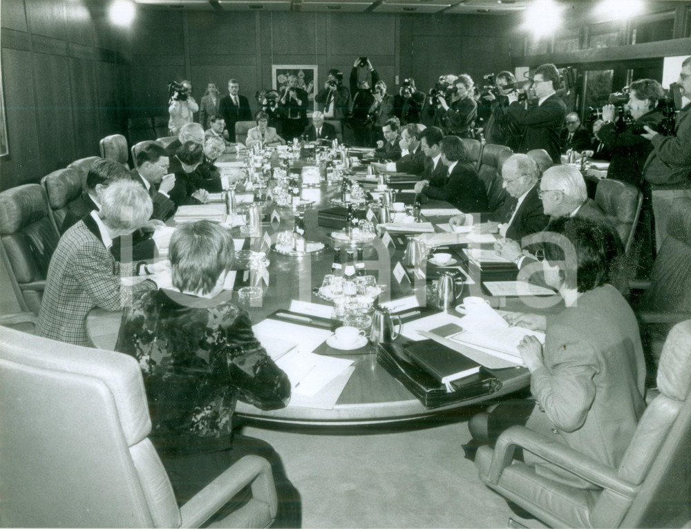 Fotografia d epoca originale 1991 BONN GERMANIA Prima riunione del Gabinetto di Helmut KOHL Fotografia 1