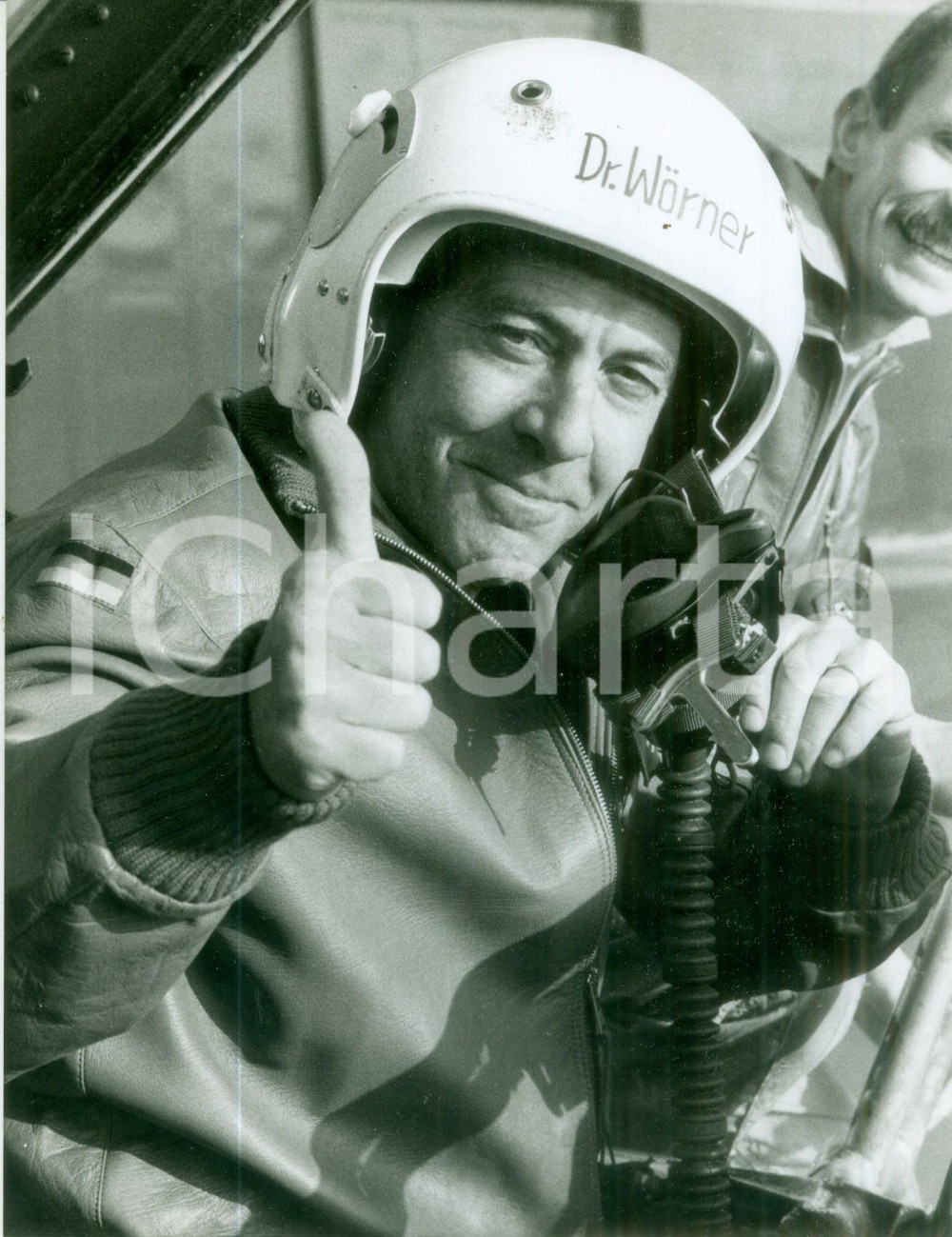 Fotografia d epoca originale 1982 BONN Ministro Manfred WORNER su aereo F4F PHANTOM Fotografia 1