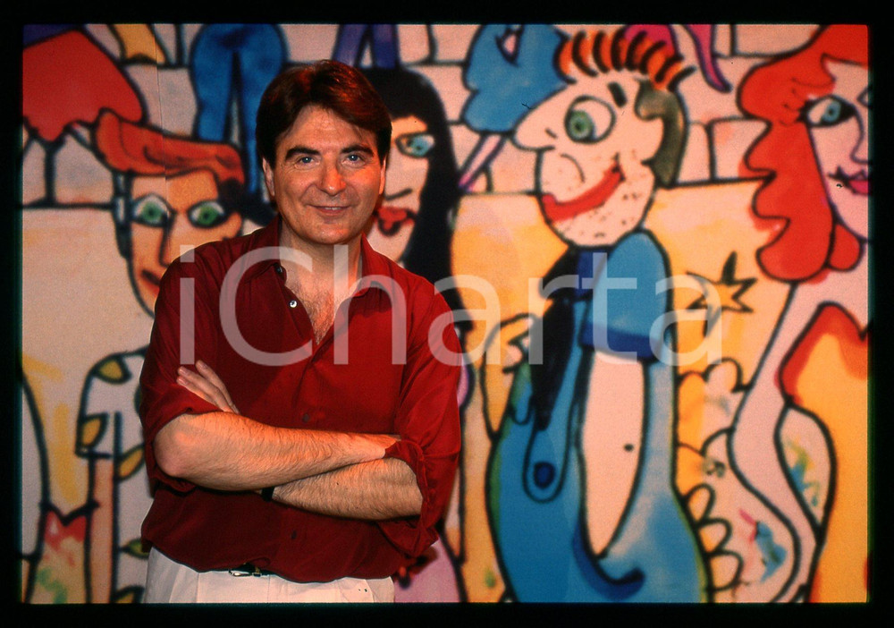 1996 RAI 2 E L'ITALIA RACCONTA Paolo LIMITI *35mm VINTAGE SLIDE 2 Diapositiva d'epoca originale.  E' SEVERAMENTE VIETATA LA RIPRODUZIONE.TUTTI I DIRITTI SONO RISERVATI.ICharta mette in vendita, sul negozio eBay e in esclusiva sul sito "icharta" il proprio archivio composto da numerose diapositive e negativi fotografici d'epoca, tutti originali e autentici.Si tratta di uno sguardo inedito sull'attualità, la politica, la vita quotidiana, il gossip e la cultura, che fotografa il cambiamento della nazione (e non solo) tra il 1890 ed il 1990 circa. Un'occasione unica per il mercato del collezionismo, che vede finalmente disponibile un archivio eccezionale per vastità, tematiche e condizioni, in un settore (il negativo fotografico e la diapositiva) di assoluta novità e dalle interessanti prospettive di investimento. CONDIZIONI:GOOD/buonoFORMATO: 35mm originale e autentica 1