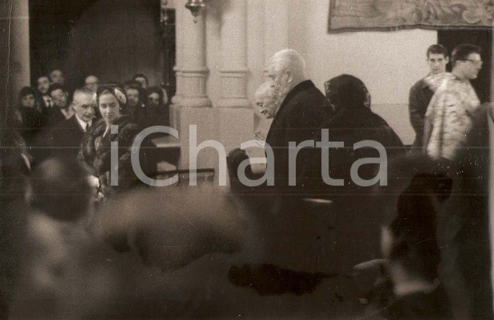 Fotografia d epoca originale 1960 MADRID Chiesa SAN ANDRES Donna Fabiola MORA Y ARAGON al Te Deum 2 1