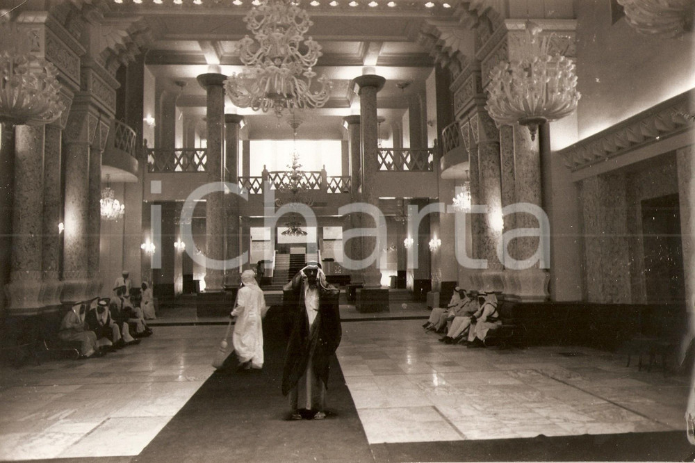 Fotografia d epoca originale 1965 ca SAUDI ARABIA Nasiriyah Palace of King Saud Photo 25x17 2 1