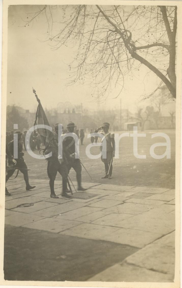 Fotografia d epoca originale 1925 ca ITALIA Cerimonia militare in una caserma Fotografia 9x14 cm 1