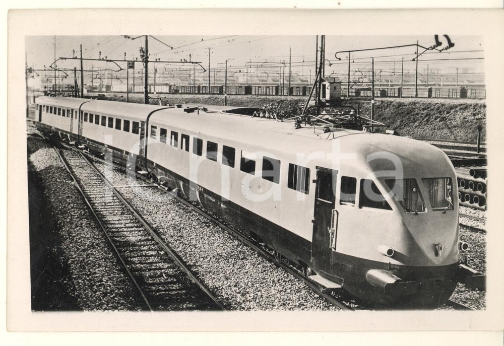 1960 ca FERROVIE DELLO STATO Elettrotreno ETR 200 DEL 1939 *Postcard Cartolina postale d'epoca, non viaggiata.   CONDIZIONI:GOOD/buonoFORMATO: 14x9 cm originale e autentica 1