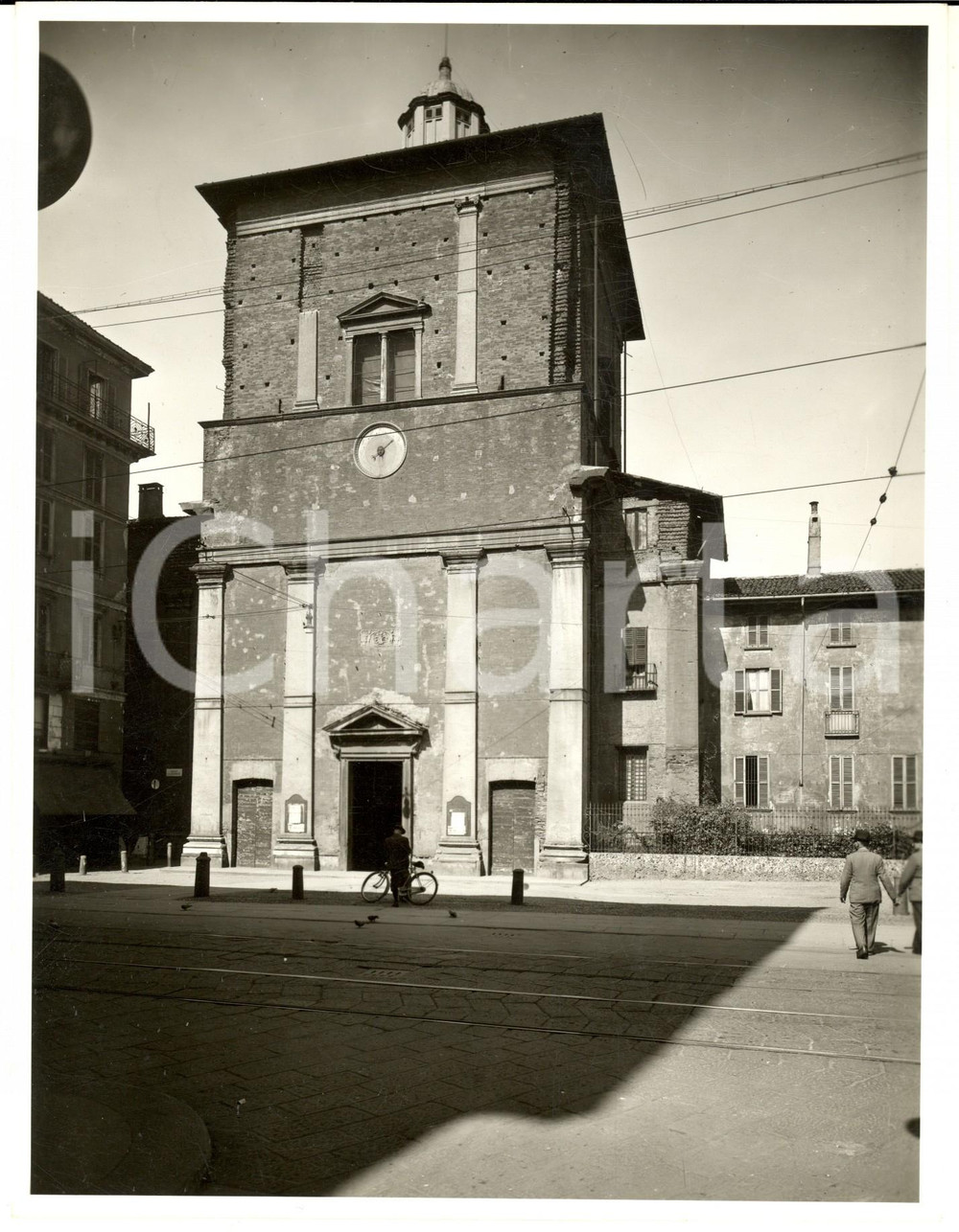 Fotografia d epoca originale 1960 ca MILANO Basilica San Nazaro in Brolo  Esterno Cappella Trivulzio Foto 1