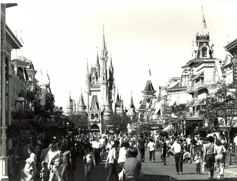 Fotografia d epoca originale 1979 ORLANDO / FLORIDA Turisti al parco divertimenti di DISNEYLAND Foto 1