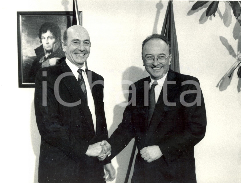Fotografia d epoca originale 1988 BRUXELLES Segretario NATO Manfred WORNER con il politico Rupert SCHOLZ 1