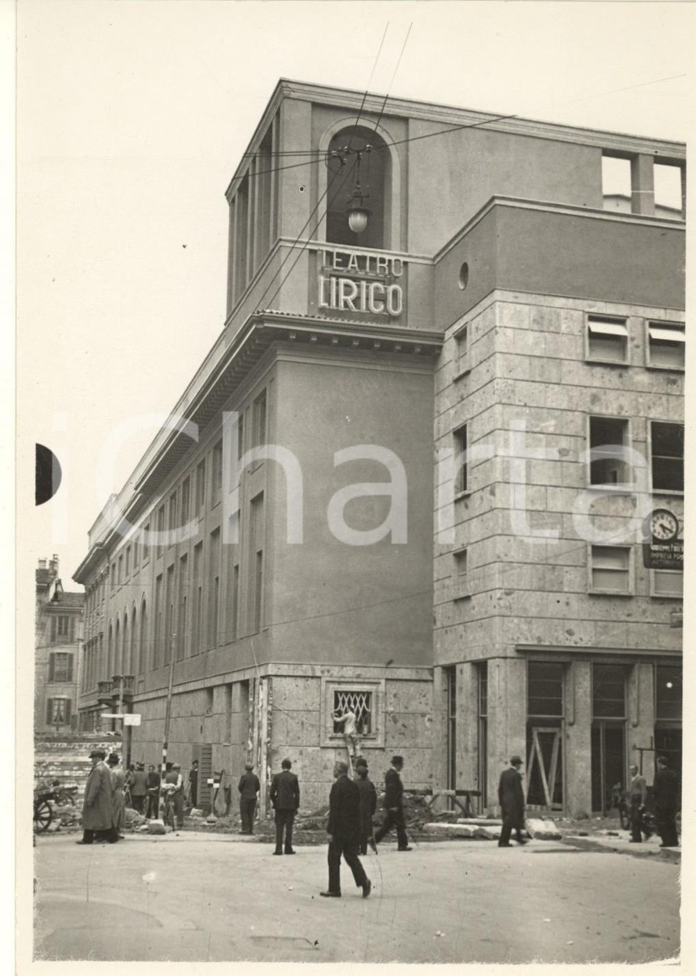 Fotografia d'epoca originale 1939 MILANO Teatro Lirico ricostruito dopo l'incendio - Facciata *Foto 1