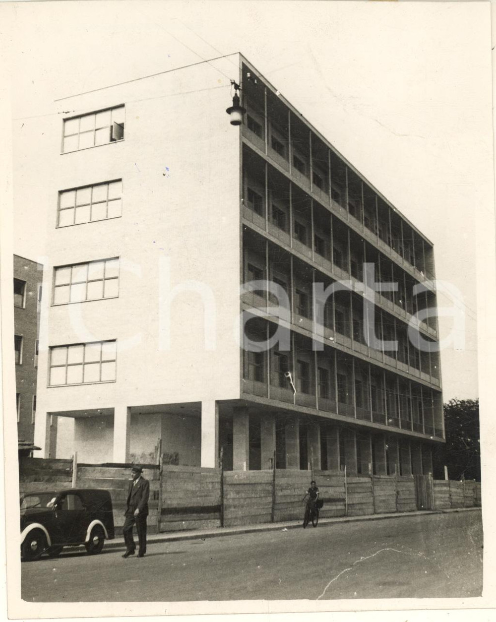 Fotografia d'epoca originale 1941 MILANO Parco Ravizza - Nuovo palazzo dell'Università BOCCONI *Foto 13x16 cm 1
