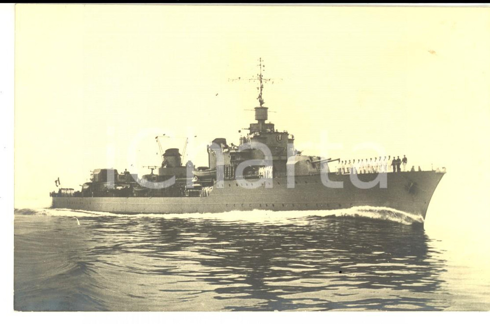 Fotografia d epoca originale 1930 ca REGIA MARINA Nave corazzata con marinai sul ponte Foto cartolina 1